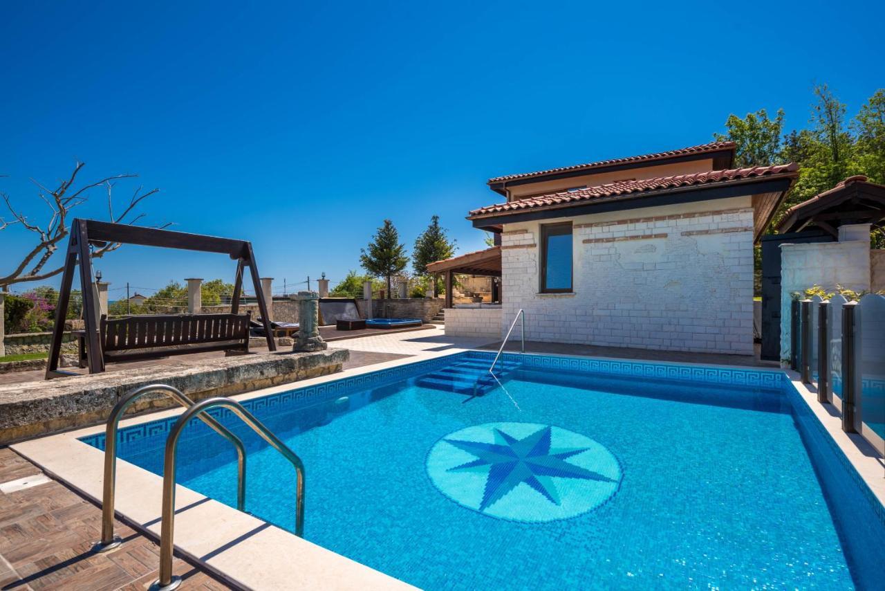 Villa Cook With Sea View - Heated Pool - At Balchik Extérieur photo